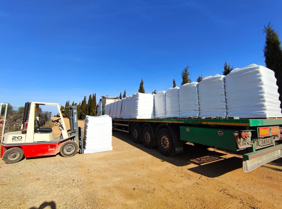 4 Camión con 24 palets de Pellets BURPELLET de 1872 SACOS DE 15 KG certificado DIN ENplus A1 15Kg