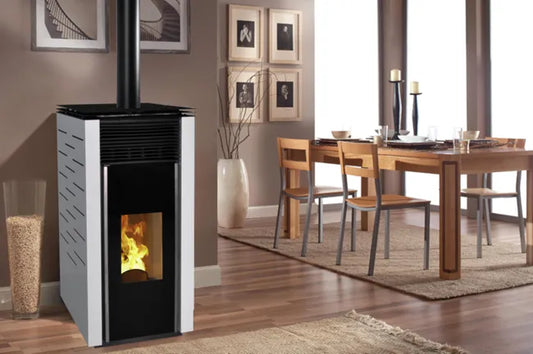 Estufa de pellet sin corriente eléctrica NEUS Nature 8 kw negra